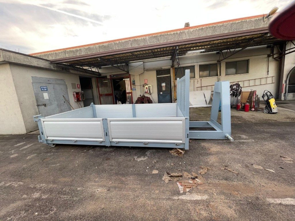 CONTAINER SCARRABILE NUOVO A PIANALE CON SPONDE - Мультиліфт-контейнер: фото 3 CONTAINER SCARRABILE NUOVO A PIANALE CON SPONDE - Мультиліфт-контейнер: фото 3