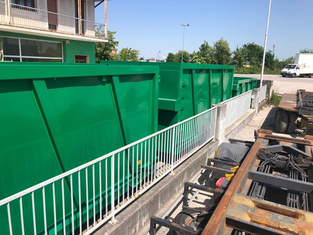CONTAINER SCARRABILE NUOVO PER MATERIALI INGOMBRAN - Мультиліфт-контейнер: фото 3 CONTAINER SCARRABILE NUOVO PER MATERIALI INGOMBRAN - Мультиліфт-контейнер: фото 3