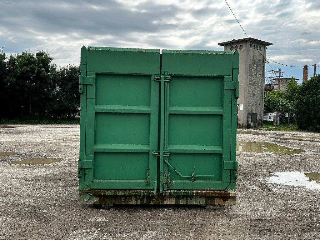 CONTAINER SCARRABILE USATO A CIELO APERTO + GRU - Мультиліфт-контейнер: фото 4 CONTAINER SCARRABILE USATO A CIELO APERTO + GRU - Мультиліфт-контейнер: фото 4