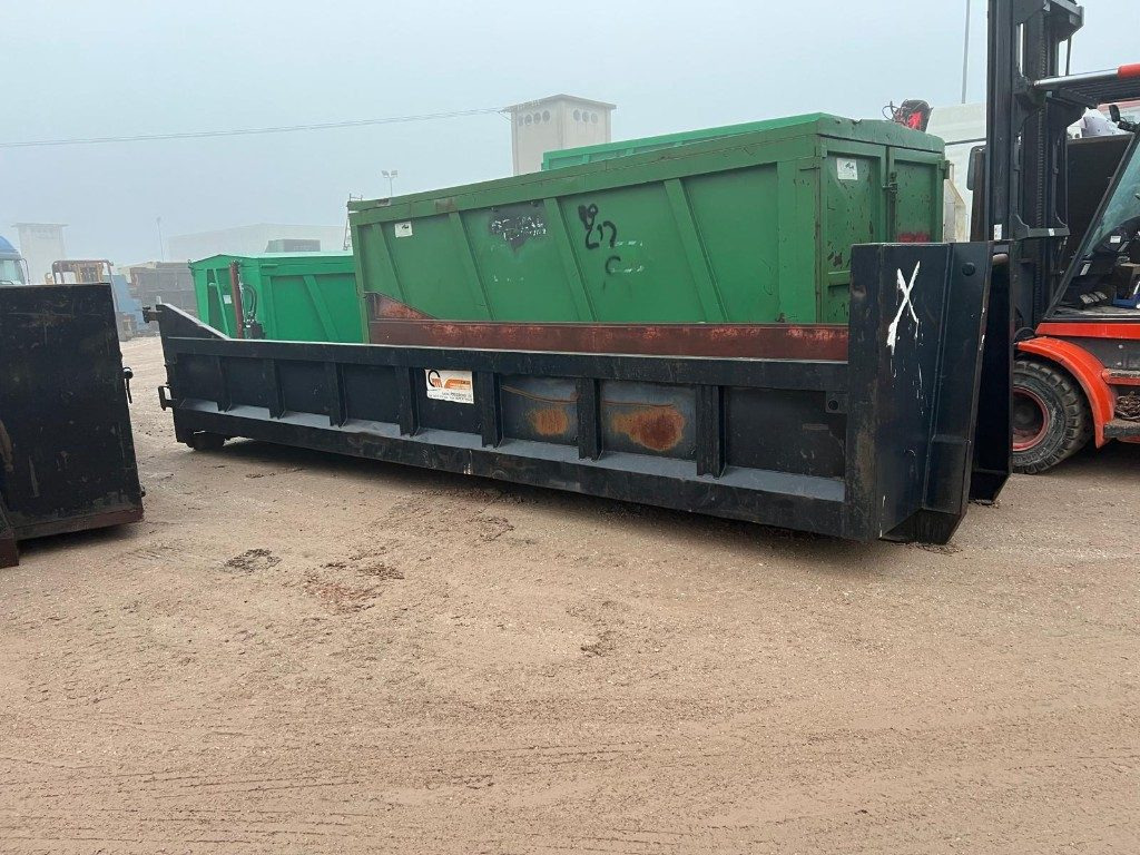 CONTAINER SCARRABILE USATO A CIELO APERTO - Мультиліфт-контейнер: фото 2 CONTAINER SCARRABILE USATO A CIELO APERTO - Мультиліфт-контейнер: фото 2