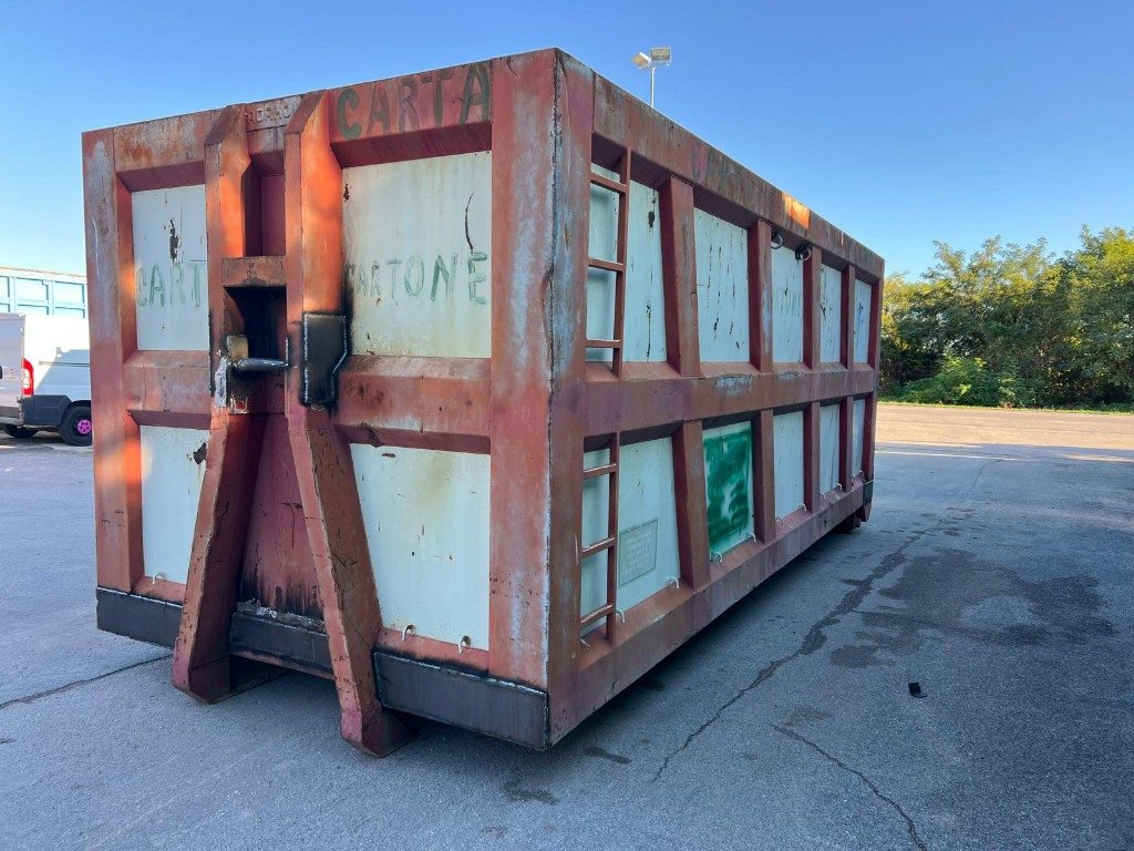 CONTAINER SCARRABILE USATO A CIELO APERTO - Мультиліфт-контейнер: фото 1 CONTAINER SCARRABILE USATO A CIELO APERTO - Мультиліфт-контейнер: фото 1
