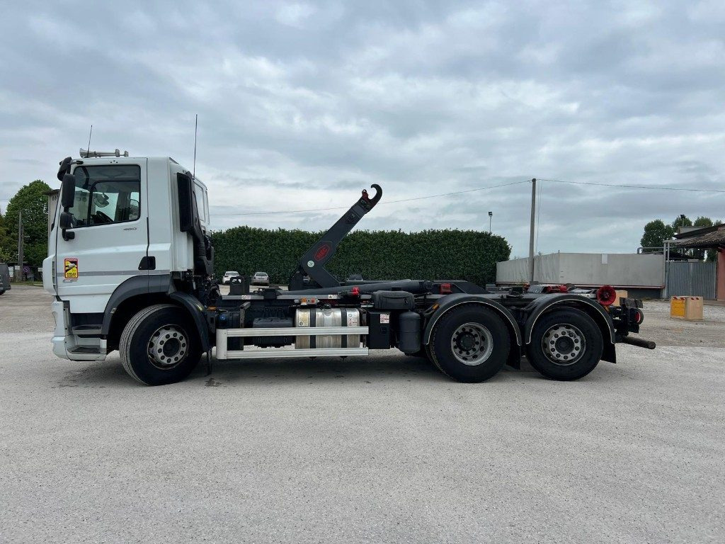 DAF CF480 SCARRABILE - Гаковий мультиліфт вантажівка: фото 2 DAF CF480 SCARRABILE - Гаковий мультиліфт вантажівка: фото 2