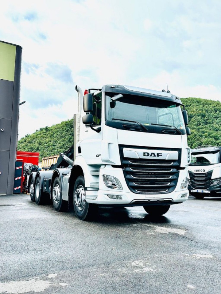 DAF CF85 NUOVO SCARRABILE - Гаковий мультиліфт вантажівка: фото 1 DAF CF85 NUOVO SCARRABILE - Гаковий мультиліфт вантажівка: фото 1