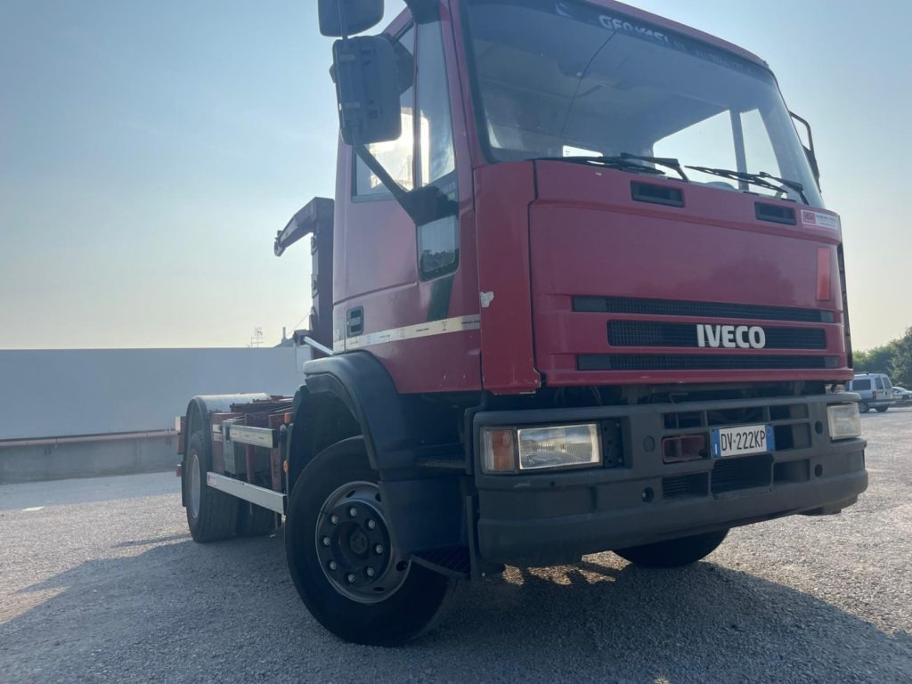 FIAT IVECO EUROCARGO 150E23 - Гаковий мультиліфт вантажівка: фото 2 FIAT IVECO EUROCARGO 150E23 - Гаковий мультиліфт вантажівка: фото 2