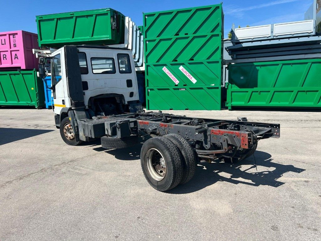 IVECO 80E15 A TELAIO - Вантажівка шасі: фото 4 IVECO 80E15 A TELAIO - Вантажівка шасі: фото 4