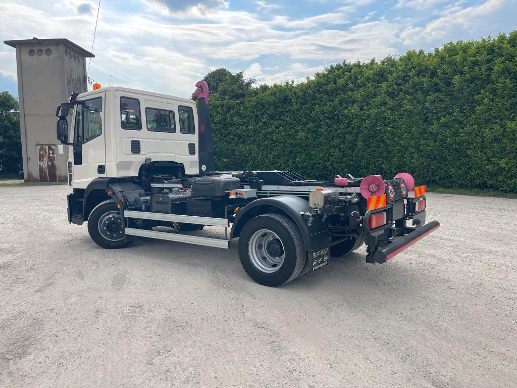 IVECO EUROCARGO 120E22 SCARRABILE - Гаковий мультиліфт вантажівка: фото 3 IVECO EUROCARGO 120E22 SCARRABILE - Гаковий мультиліфт вантажівка: фото 3