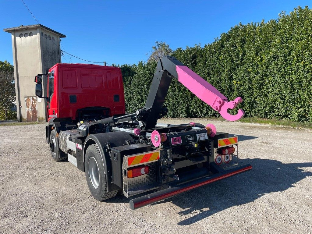 IVECO EUROCARGO 160E SCARRABILE - Гаковий мультиліфт вантажівка: фото 4 IVECO EUROCARGO 160E SCARRABILE - Гаковий мультиліфт вантажівка: фото 4