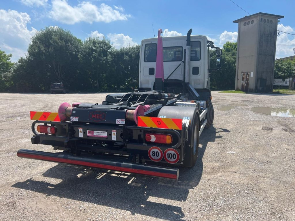 IVECO EUROCARGO 160E25 SCARRABILE - Гаковий мультиліфт вантажівка: фото 4 IVECO EUROCARGO 160E25 SCARRABILE - Гаковий мультиліфт вантажівка: фото 4