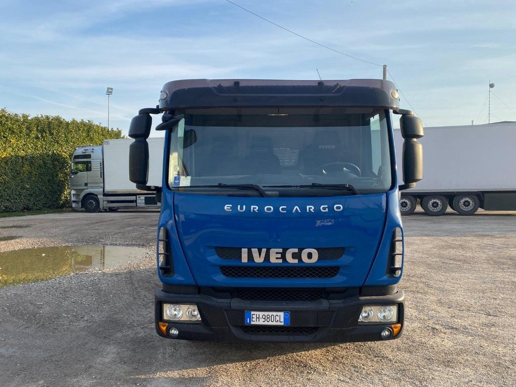 IVECO EUROCARGO 75E18 SCARRABILE - Гаковий мультиліфт вантажівка: фото 2 IVECO EUROCARGO 75E18 SCARRABILE - Гаковий мультиліфт вантажівка: фото 2