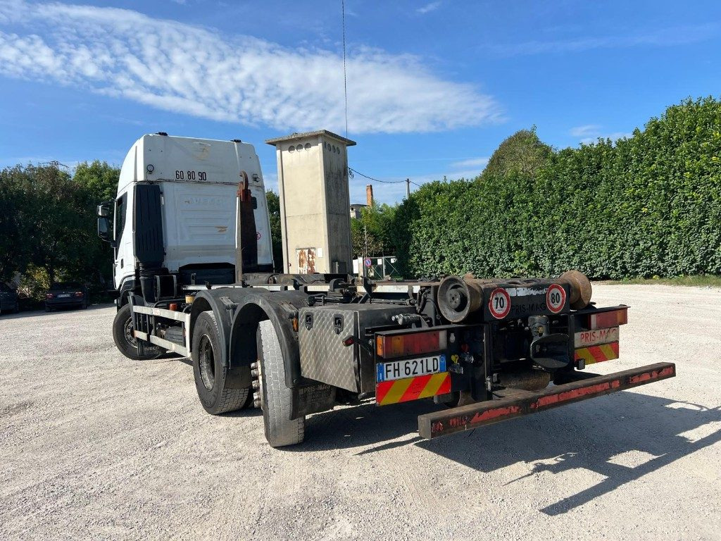 IVECO STRALIS 460 SCARRABILE - Гаковий мультиліфт вантажівка: фото 3 IVECO STRALIS 460 SCARRABILE - Гаковий мультиліфт вантажівка: фото 3