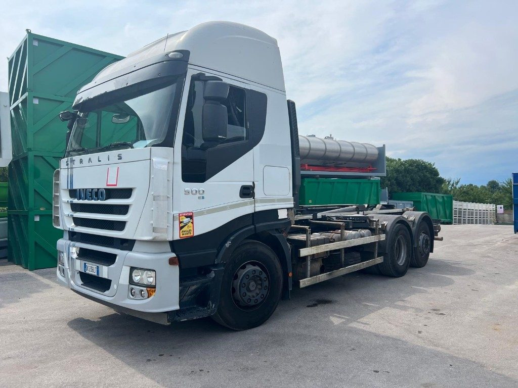 IVECO STRALIS AS260S 50Y SCARRABILE - Гаковий мультиліфт вантажівка: фото 2 IVECO STRALIS AS260S 50Y SCARRABILE - Гаковий мультиліфт вантажівка: фото 2