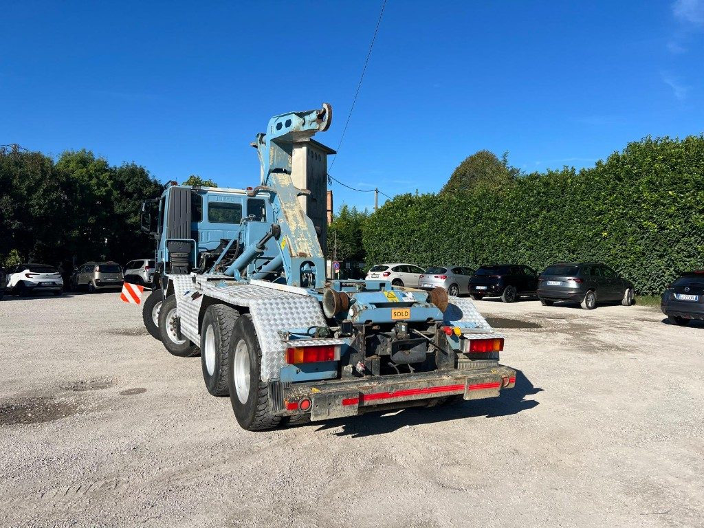 IVECO TRAKKER 450 SCARRABILE - Гаковий мультиліфт вантажівка: фото 5 IVECO TRAKKER 450 SCARRABILE - Гаковий мультиліфт вантажівка: фото 5