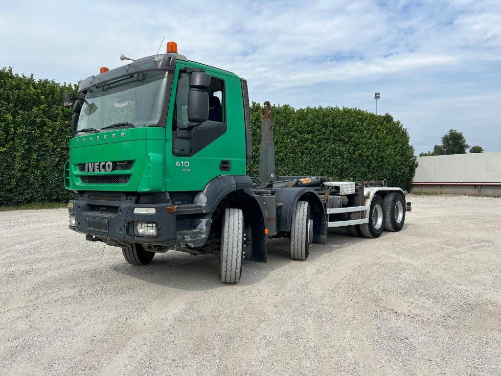IVECO TRAKKER AD340T41 SCARRABILE - Гаковий мультиліфт вантажівка: фото 1 IVECO TRAKKER AD340T41 SCARRABILE - Гаковий мультиліфт вантажівка: фото 1