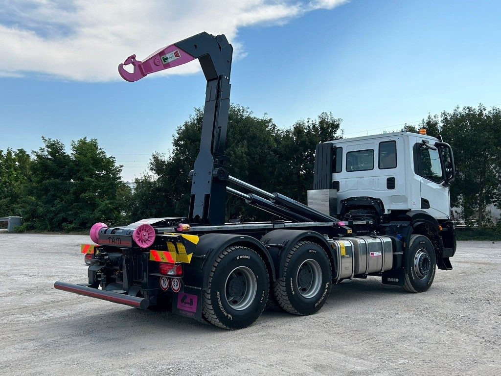 IVECO TRAKKER T-WAY AD380T NUOVO SCARRABILE - Гаковий мультиліфт вантажівка: фото 5 IVECO TRAKKER T-WAY AD380T NUOVO SCARRABILE - Гаковий мультиліфт вантажівка: фото 5