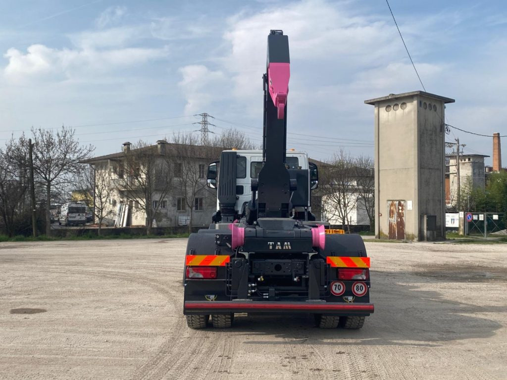 IVECO TRAKKER T-WAY AD510 NUOVO SCARRABILE - Гаковий мультиліфт вантажівка: фото 4 IVECO TRAKKER T-WAY AD510 NUOVO SCARRABILE - Гаковий мультиліфт вантажівка: фото 4