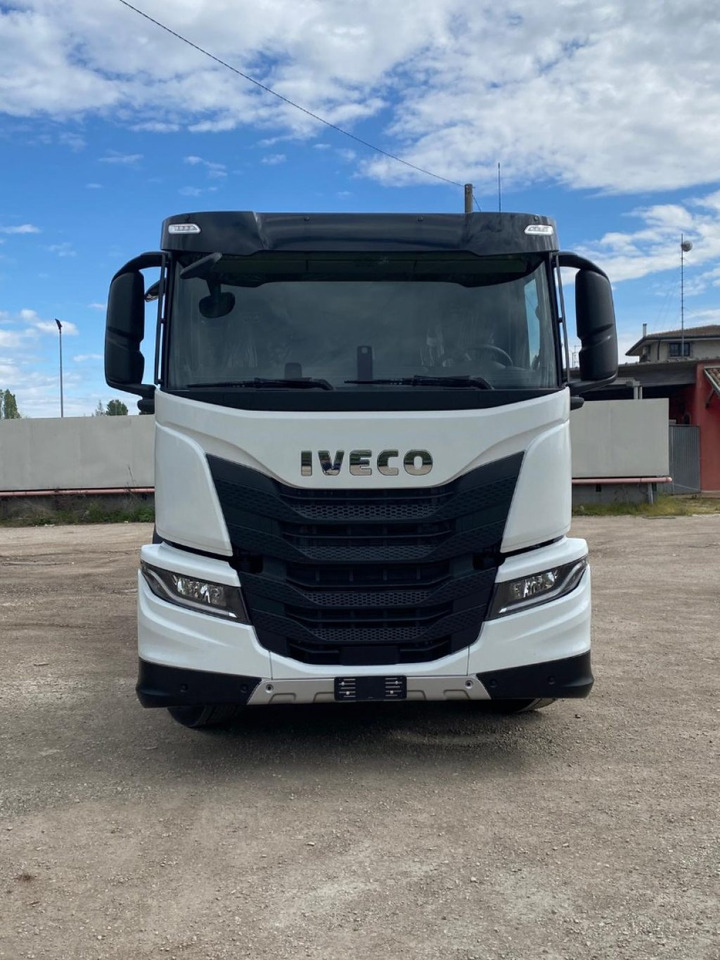 IVECO X-WAY AD280X48Y NUOVO SCARRABILE PASSO 3120 - Гаковий мультиліфт вантажівка: фото 2 IVECO X-WAY AD280X48Y NUOVO SCARRABILE PASSO 3120 - Гаковий мультиліфт вантажівка: фото 2