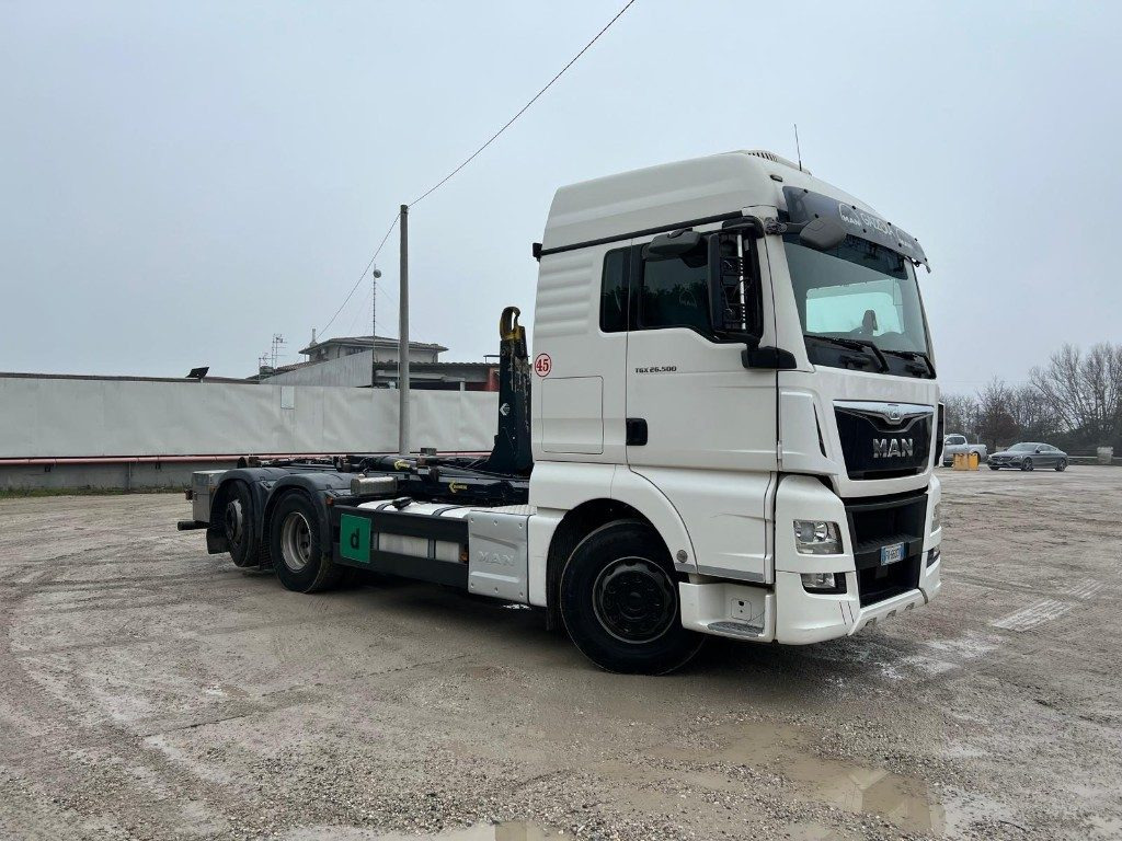 Гаковий мультиліфт вантажівка MAN TGX 26.500 USATO SCARRABILE 6X2: фото 7 Гаковий мультиліфт вантажівка MAN TGX 26.500 USATO SCARRABILE 6X2: фото 7