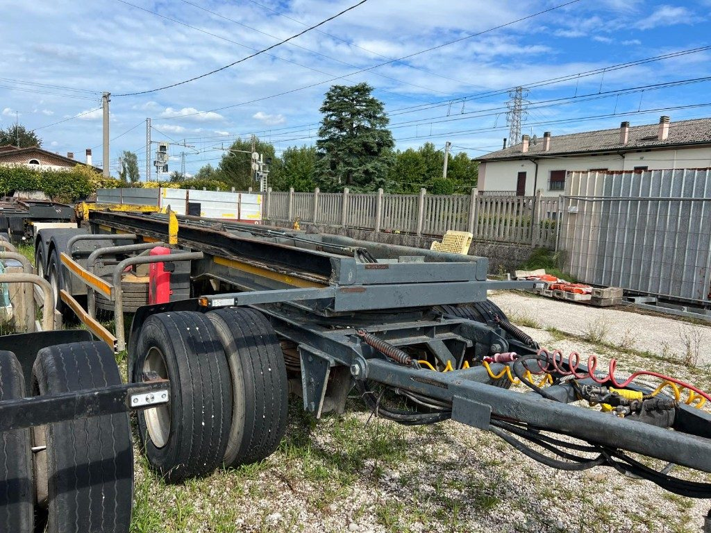 PIACENZA RIMORCHIO PIACENZA SCARRABILE BALESTRATO - Причіп мультиліфт/ Бункеровоз: фото 4 PIACENZA RIMORCHIO PIACENZA SCARRABILE BALESTRATO - Причіп мультиліфт/ Бункеровоз: фото 4