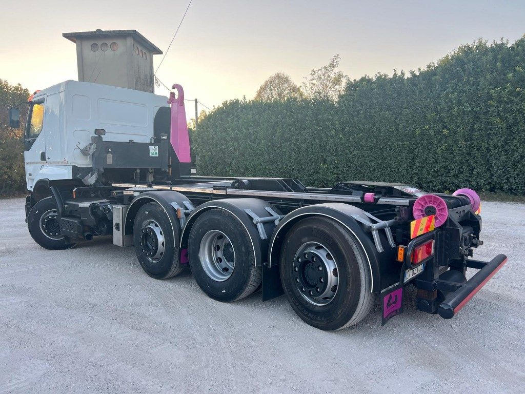 RENAULT 420 USATO SCARRABILE 8X2 - Гаковий мультиліфт вантажівка: фото 4 RENAULT 420 USATO SCARRABILE 8X2 - Гаковий мультиліфт вантажівка: фото 4