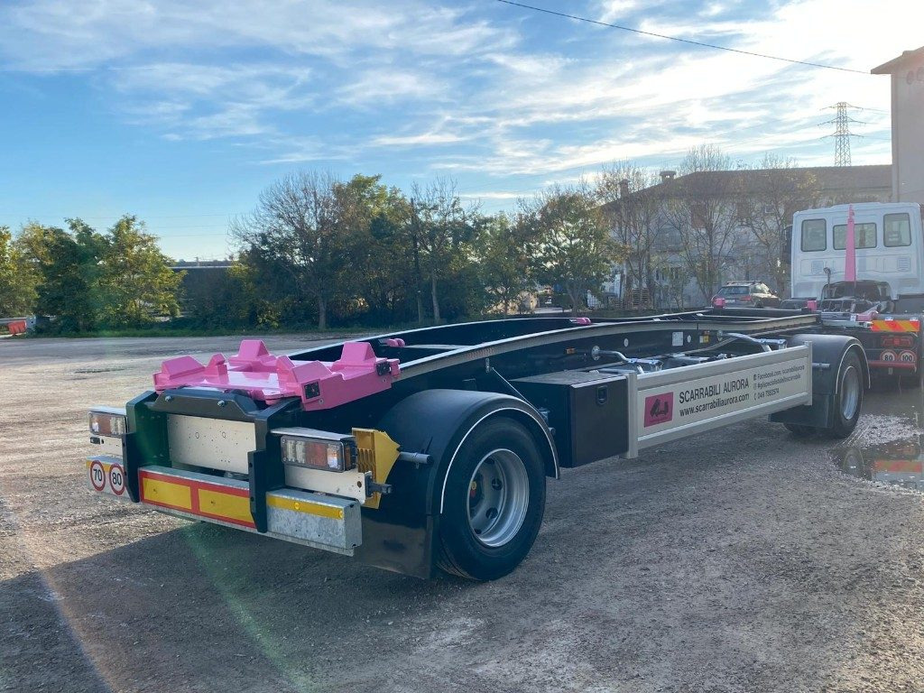 RIMORCHIO SCARRABILE IT RUNNER 20HN - Причіп мультиліфт/ Бункеровоз: фото 1 RIMORCHIO SCARRABILE IT RUNNER 20HN - Причіп мультиліфт/ Бункеровоз: фото 1