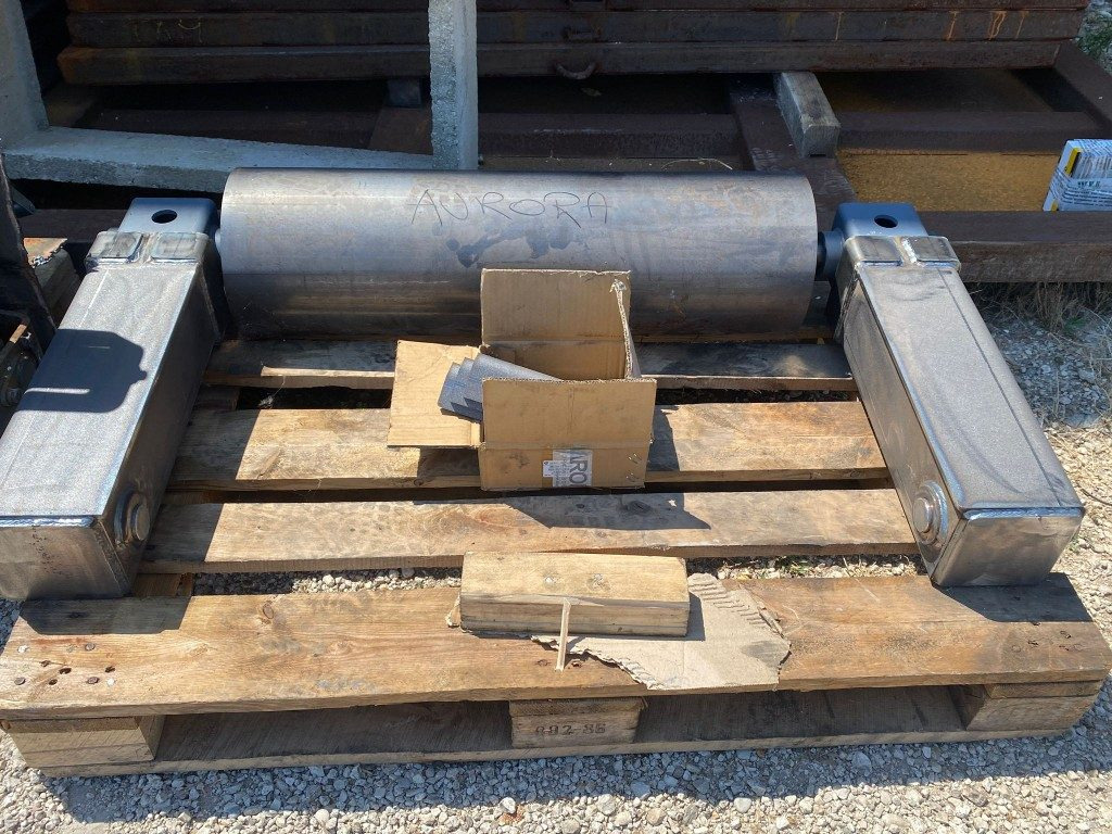 RULLO NUOVO PER SCARRABILE - Кузов і екстер'єр в категорії Вантажівки: фото 1 RULLO NUOVO PER SCARRABILE - Кузов і екстер'єр в категорії Вантажівки: фото 1