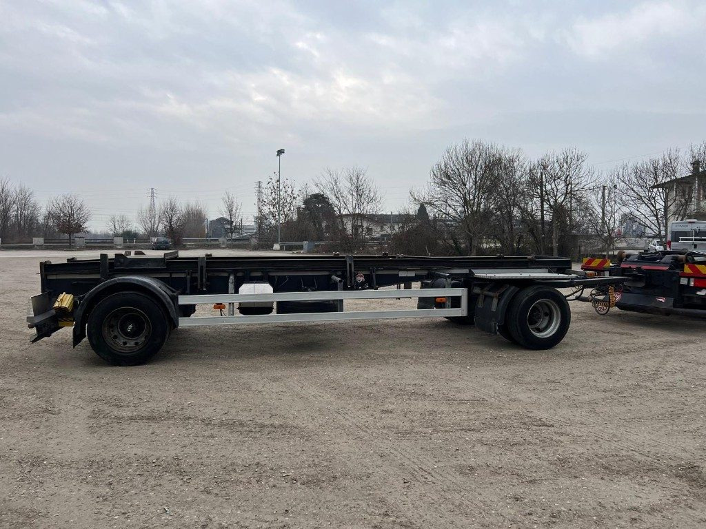 ZORZI RIMORCHIO SCARRABILE ZORZI 20R070 PNEUMATICO - Причіп мультиліфт/ Бункеровоз: фото 5 ZORZI RIMORCHIO SCARRABILE ZORZI 20R070 PNEUMATICO - Причіп мультиліфт/ Бункеровоз: фото 5