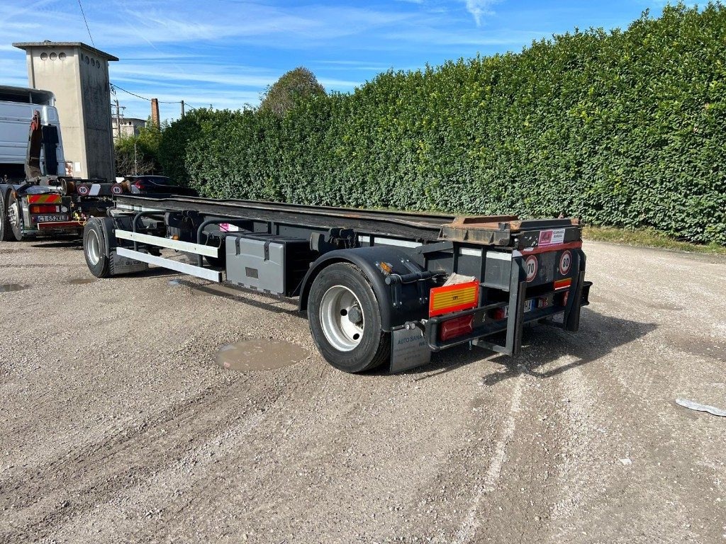 ZORZI RIMORCHIO ZORZI 20R073 SCARRABILE - Причіп мультиліфт/ Бункеровоз: фото 4 ZORZI RIMORCHIO ZORZI 20R073 SCARRABILE - Причіп мультиліфт/ Бункеровоз: фото 4