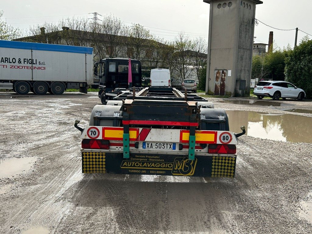 ZORZI RIMORCHIO ZORZI 26R070 SCARRABILE BALESTRATO - Причіп мультиліфт/ Бункеровоз: фото 4 ZORZI RIMORCHIO ZORZI 26R070 SCARRABILE BALESTRATO - Причіп мультиліфт/ Бункеровоз: фото 4