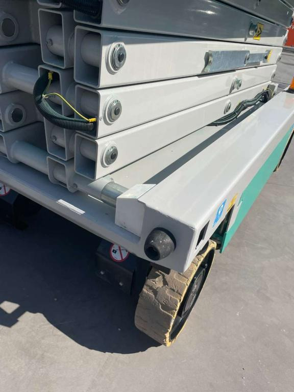 Imer IT12122 - Ножичний підйомник: фото 5 Imer IT12122 - Ножичний підйомник: фото 5