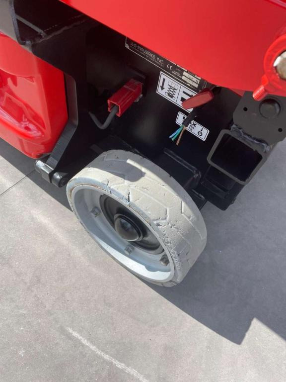 JLG 1930ES - Ножичний підйомник: фото 3 JLG 1930ES - Ножичний підйомник: фото 3