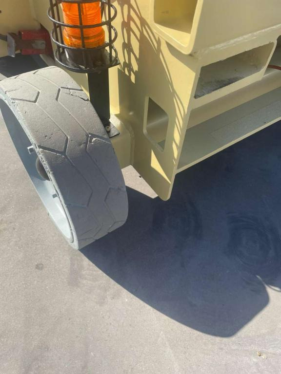 JLG 3246ES - Ножичний підйомник: фото 3 JLG 3246ES - Ножичний підйомник: фото 3