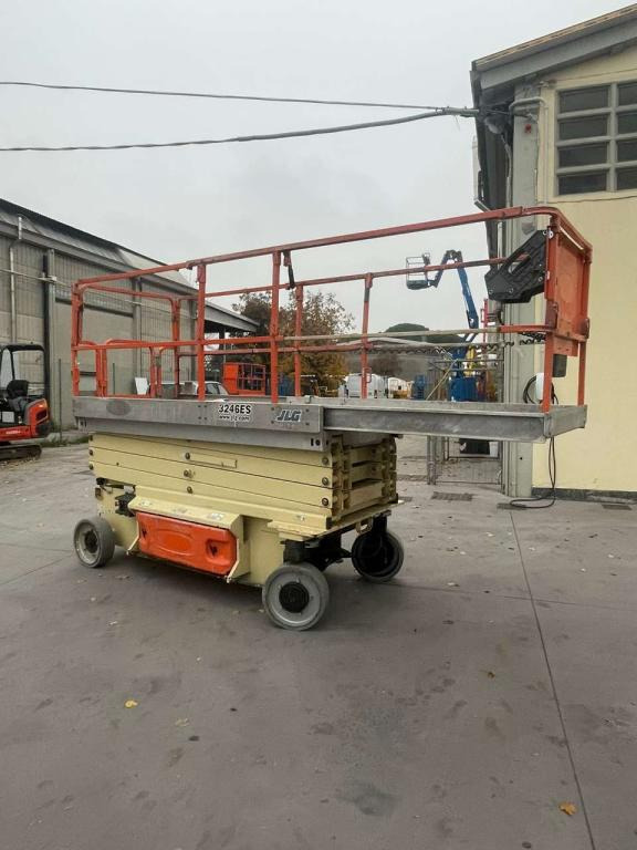 JLG 3246ES - Ножичний підйомник: фото 4 JLG 3246ES - Ножичний підйомник: фото 4