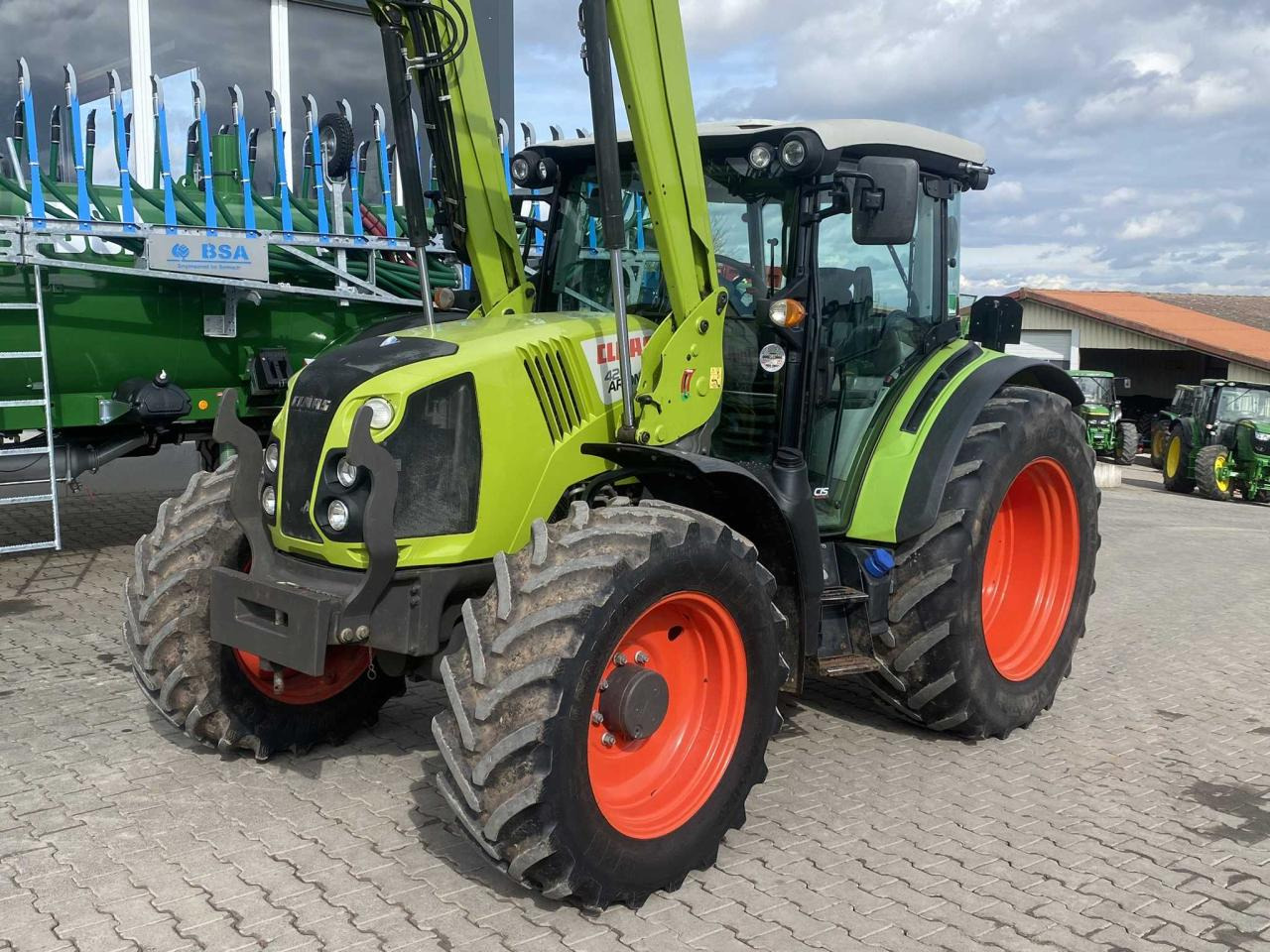 CLAAS Arion 420 - Трактор: фото 3 CLAAS Arion 420 - Трактор: фото 3