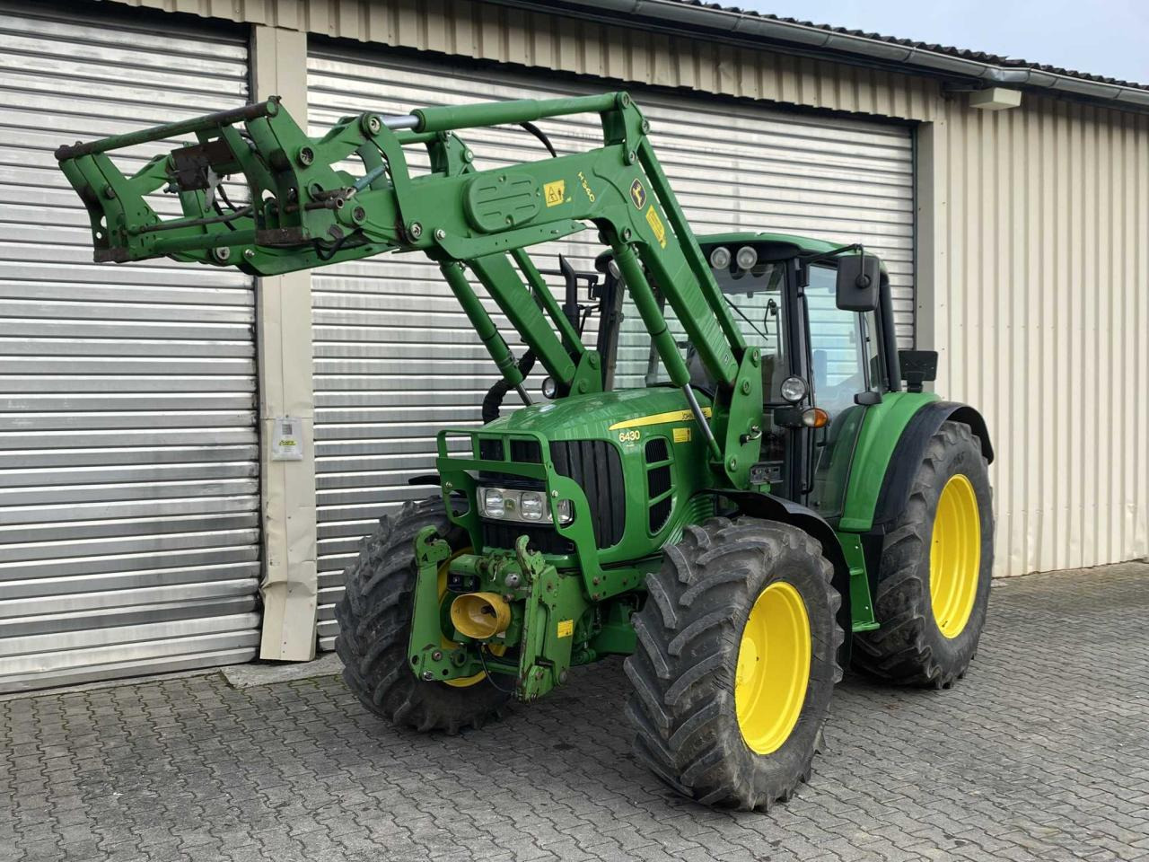 John Deere 6430 Premium - Трактор: фото 3 John Deere 6430 Premium - Трактор: фото 3