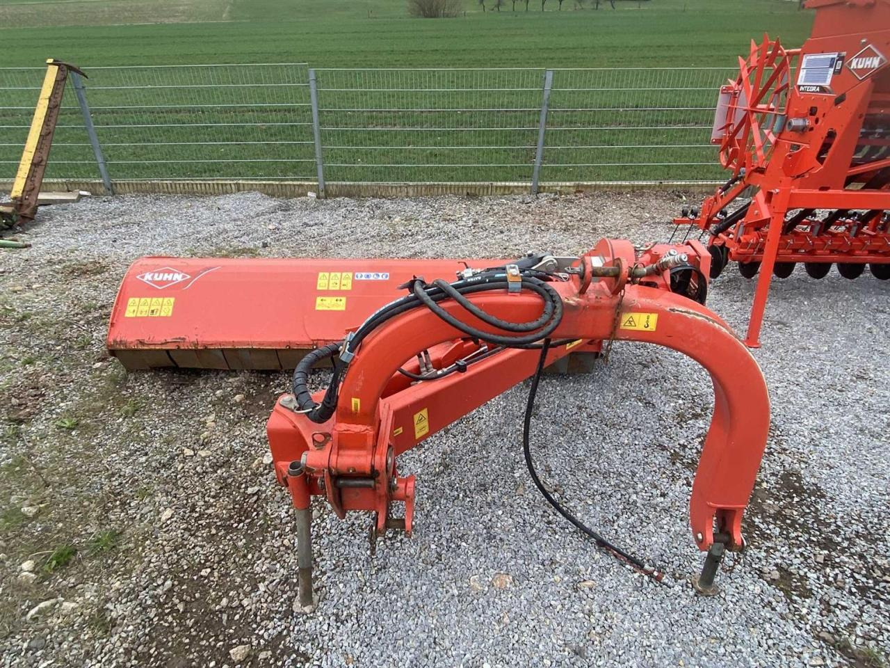 Kuhn TBES 262 - Бокова косарка-подрібнювач: фото 3 Kuhn TBES 262 - Бокова косарка-подрібнювач: фото 3