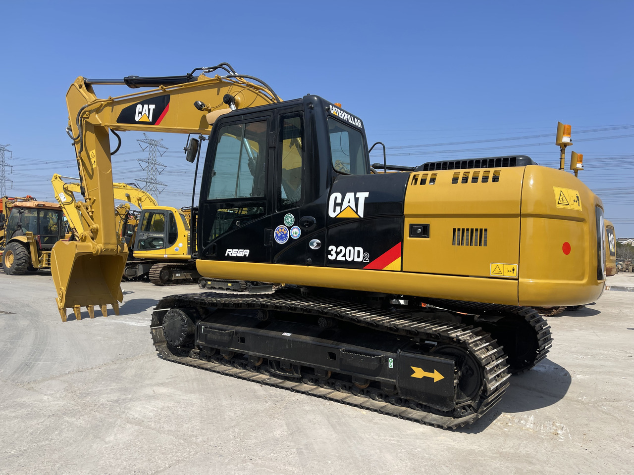 CATERPILLAR CAT 320D - Гусеничний екскаватор: фото 1 CATERPILLAR CAT 320D - Гусеничний екскаватор: фото 1