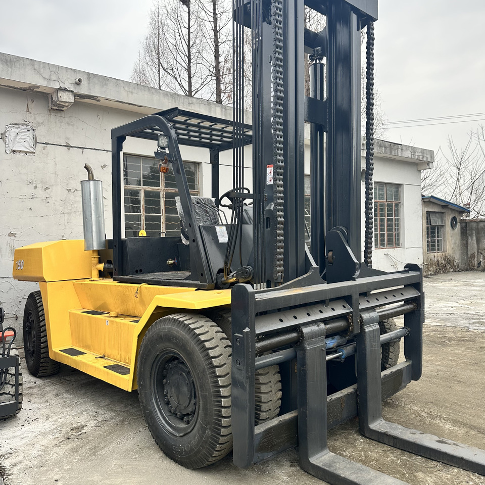 KOMATSU FD150 FD100 FD30 FD50 FD80 3Ton 5ton 8ton 10ton 15ton 16ton 20ton komatsu forklift - Дизельний навантажувач: фото 4 KOMATSU FD150 FD100 FD30 FD50 FD80 3Ton 5ton 8ton 10ton 15ton 16ton 20ton komatsu forklift - Дизельний навантажувач: фото 4