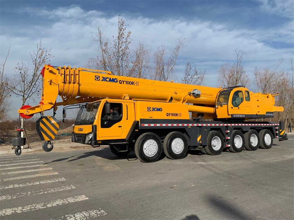XCMG QY100K 100TON - Автокран: фото 1 XCMG QY100K 100TON - Автокран: фото 1