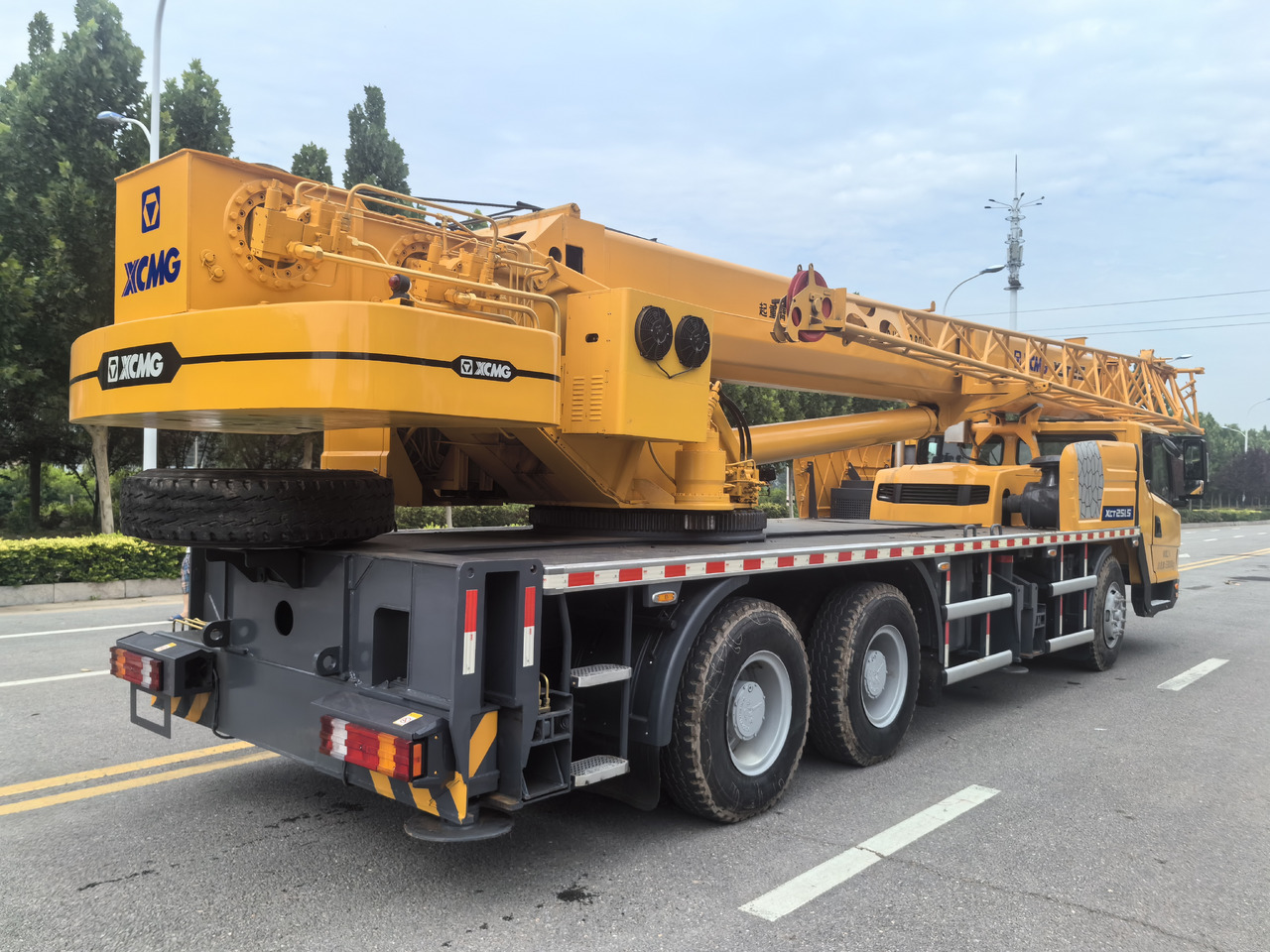XCMG XCT25L5 QY25K5D QY25K5C QY25K5-I 25ton Used crane - Автокран: фото 4 XCMG XCT25L5 QY25K5D QY25K5C QY25K5-I 25ton Used crane - Автокран: фото 4