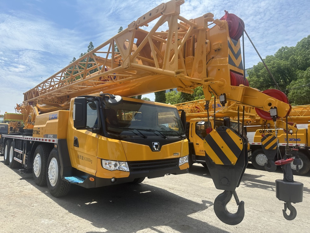 XCMG qy70kc xct75 qy75kc 75 ton truck crane - Автокран: фото 2 XCMG qy70kc xct75 qy75kc 75 ton truck crane - Автокран: фото 2