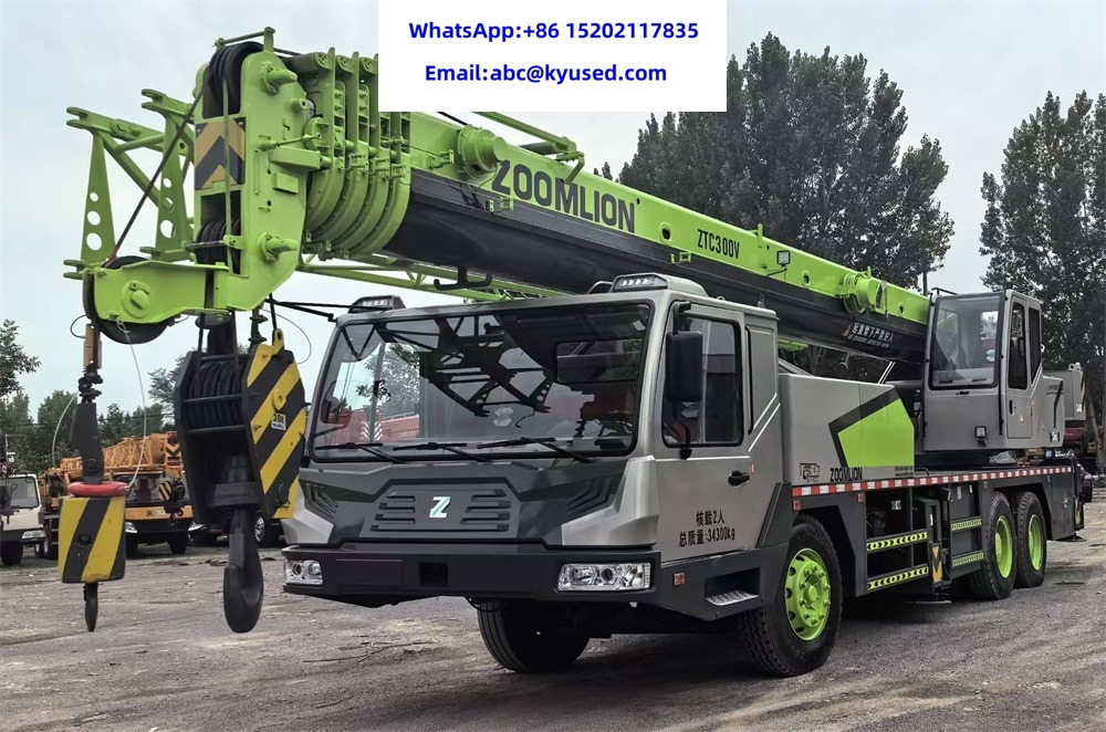 ZOOMLION ZTC300V 30ton - Автокран: фото 1 ZOOMLION ZTC300V 30ton - Автокран: фото 1