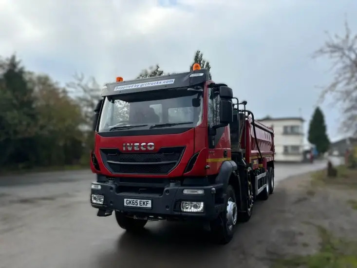 Iveco Trakker - Самоскид вантажівка: фото 2 Iveco Trakker - Самоскид вантажівка: фото 2