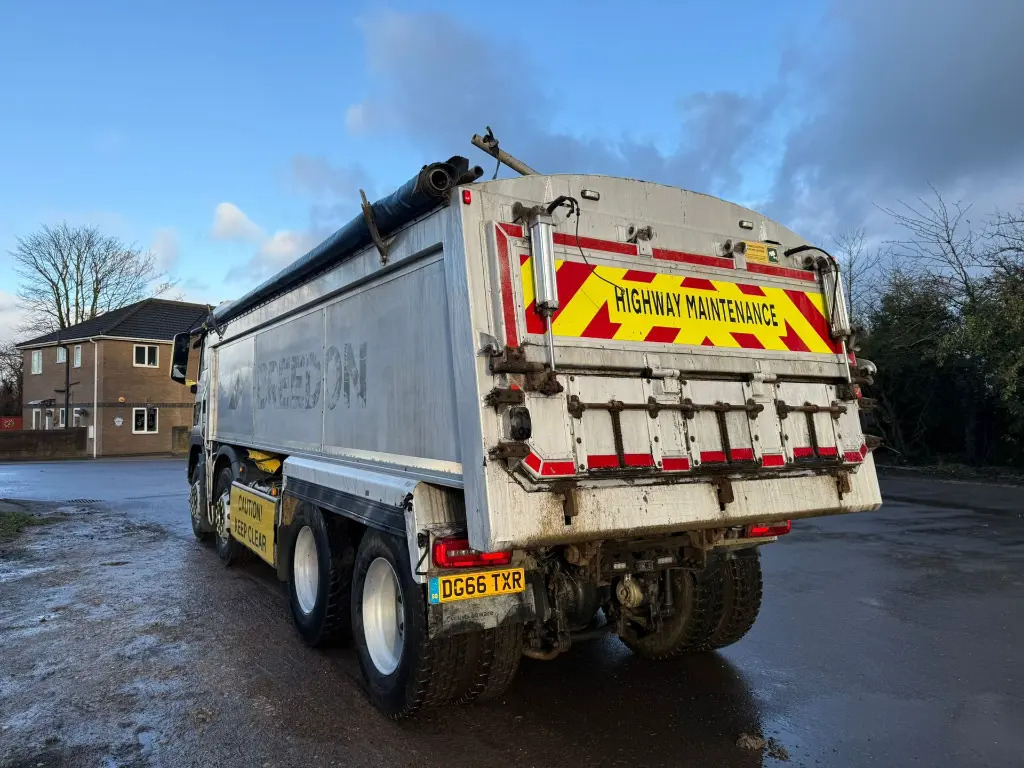 MAN TGS 32.400 Tipper 8x4 - RHD - Самоскид вантажівка: фото 4 MAN TGS 32.400 Tipper 8x4 - RHD - Самоскид вантажівка: фото 4