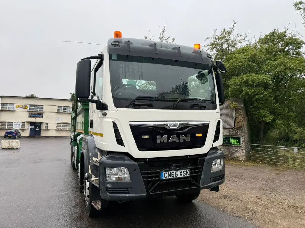 MAN TGS 35.400 8x4 Tipper (XSK) - Самоскид вантажівка: фото 2 MAN TGS 35.400 8x4 Tipper (XSK) - Самоскид вантажівка: фото 2