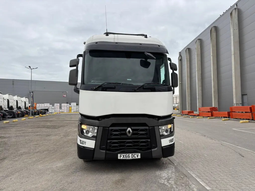 Renault T 460 (DCV) - Тягач: фото 2 Renault T 460 (DCV) - Тягач: фото 2
