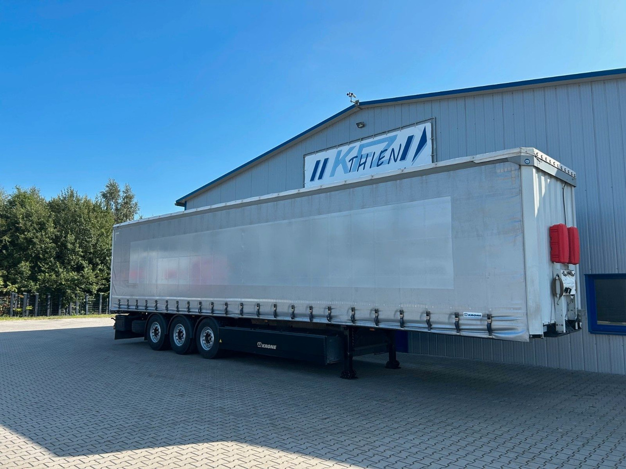 Krone SDP27 | Liftachse, Palettenkasten, Iceprotect - Тентований напівпричіп: фото 2 Krone SDP27 | Liftachse, Palettenkasten, Iceprotect - Тентований напівпричіп: фото 2