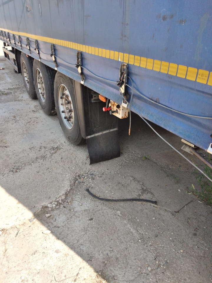 Semirimorchio centinato - Тентований напівпричіп: фото 4 Semirimorchio centinato - Тентований напівпричіп: фото 4