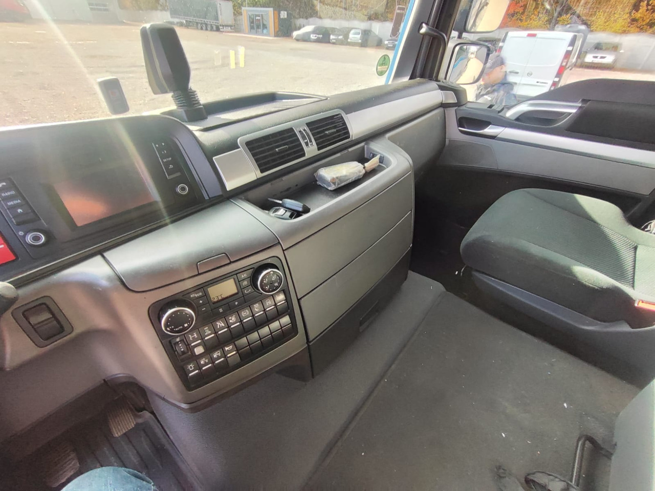 Автовоз вантажівка Для транспортування важкої техніки MAN TGL: фото 26