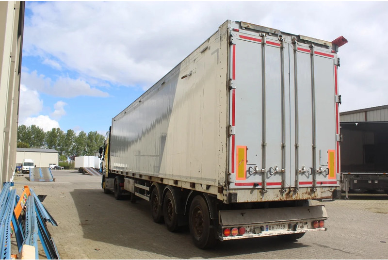 Kraker Two opening side CF-504 Hydraulic height 4.20m - З рухомою підлогою напівпричіп: фото 1 Kraker Two opening side CF-504 Hydraulic height 4.20m - З рухомою підлогою напівпричіп: фото 1