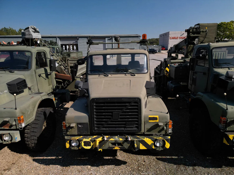 Volvo N 10 6X4 - HOOK CONTAINER (3x stock) - Вантажівка: фото 2 Volvo N 10 6X4 - HOOK CONTAINER (3x stock) - Вантажівка: фото 2